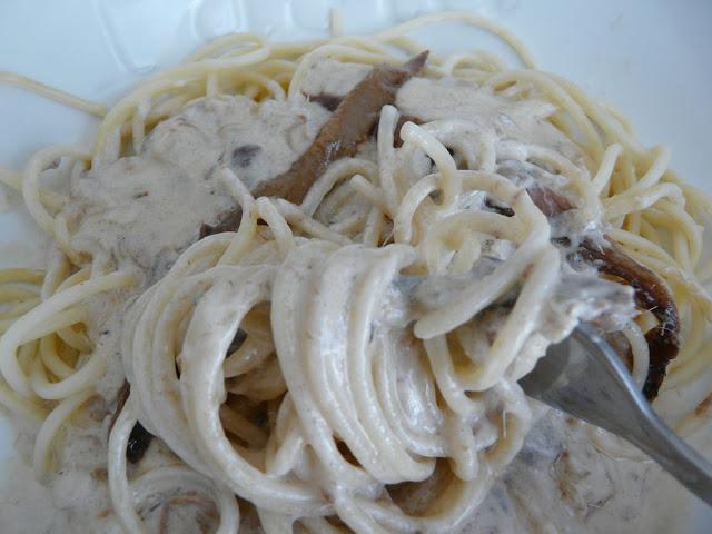 Spaguettis con Salsa de Anchoas Spaguettis con Salsa de Anchoas