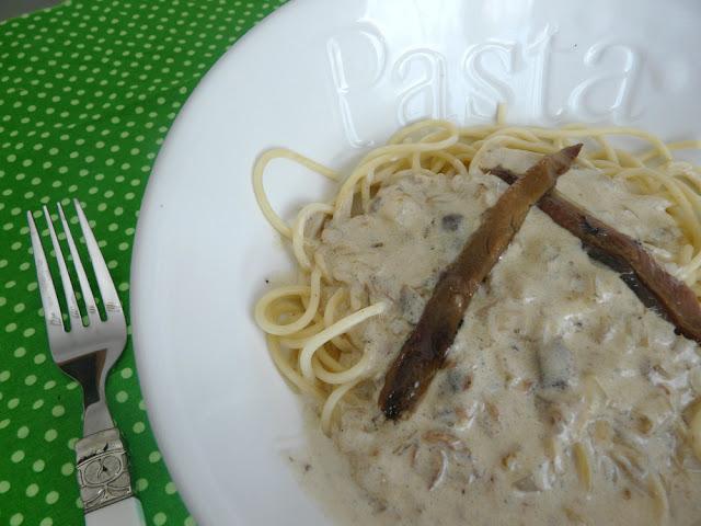Spaguettis con Salsa de Anchoas Spaguettis con Salsa de Anchoas