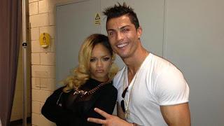 RIHANNA PUSO EN DUDA LA SEXUALIDAD DE CRISTIANO RONALDO RIHANNA PUSO EN DUDA LA SEXUALIDAD DE CRISTIANO RONALDO