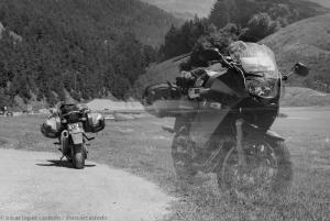 Valles Alpes Viajando por los Alpes con la BMW F800ST