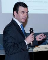 Conociendo a… César Cajete Conociendo a… César Cajete