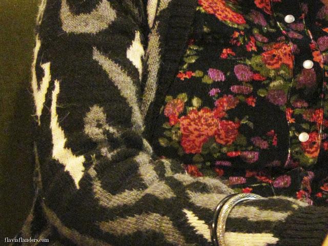 STARBUCKS IS WHERE THE BLOGGERS ARE STARBUCKS IS WHERE THE BLOGGERS ARE