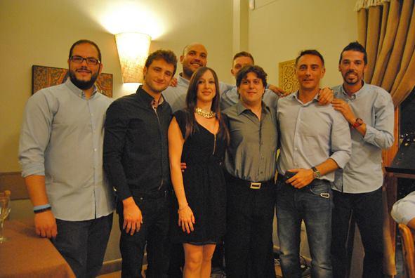 Cena en La Taberna del Río con ópera y zarzuela Cena en La Taberna del Río con ópera y zarzuela