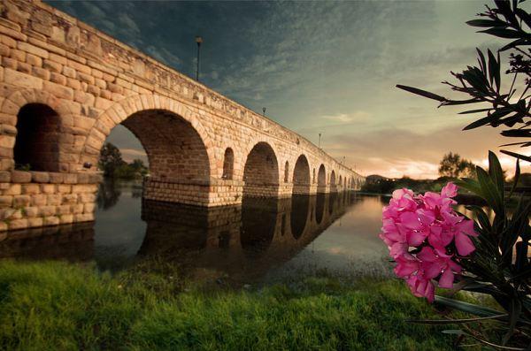 Sobre el Guadiana, el puente romano de Mérida