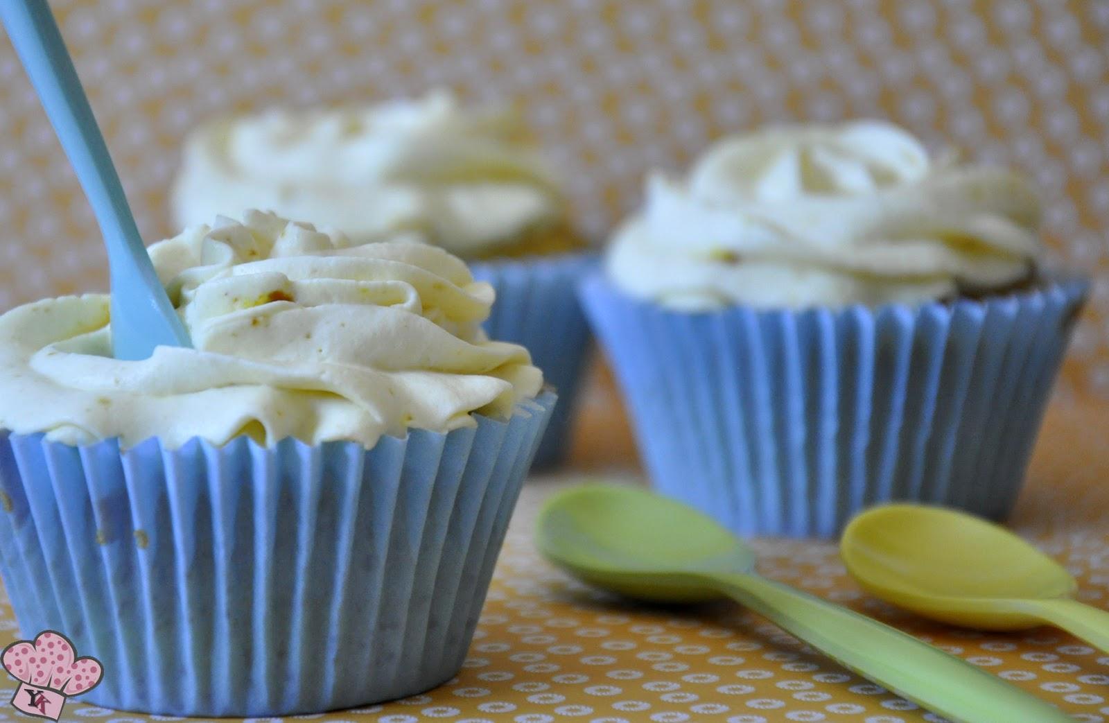 Semana 12: Cupcakes de Plátano Semana 12: Cupcakes de Plátano