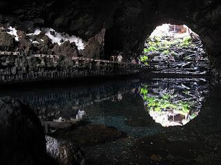 Isla de Lanzarote (Islas Canarias). Un recorrido turístico por la magia de César Manrique