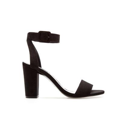 Mayo, mes de comuniones Mayo, mes de comuniones