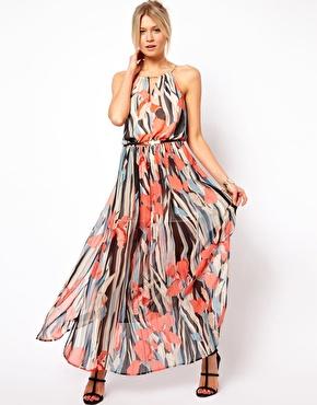 Mayo, mes de comuniones Mayo, mes de comuniones