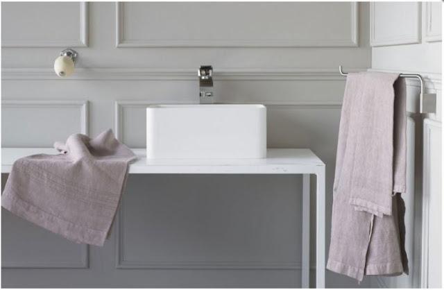 EN EL BAÑO EN EL BAÑO