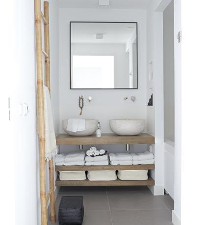 EN EL BAÑO EN EL BAÑO