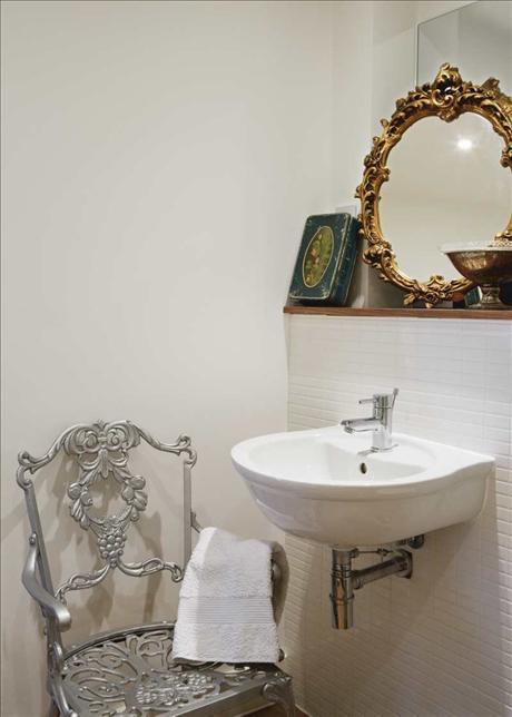 EN EL BAÑO EN EL BAÑO