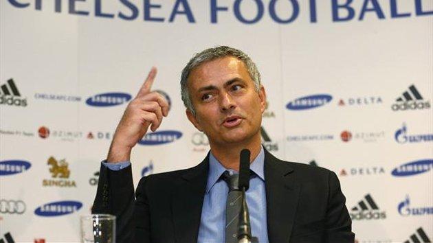Mourinho propone hacer felices a los aficionados del Chelsea Mourinho propone hacer felices a los aficionados del Chelsea
