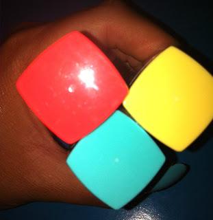 Labios y uñas en armonía de la mano de Bourjois. Labios y uñas en armonía de la mano de Bourjois.