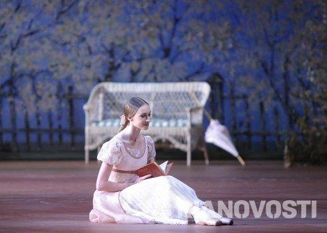 Onegin llega al Bolshoi (vídeo)