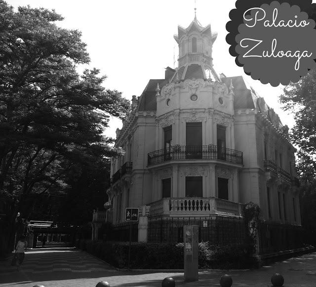 Blogger Traveller Blogger Traveller