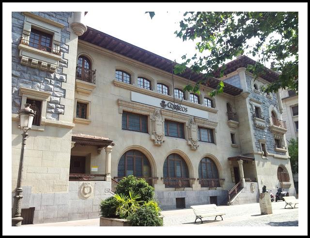 Blogger Traveller Blogger Traveller