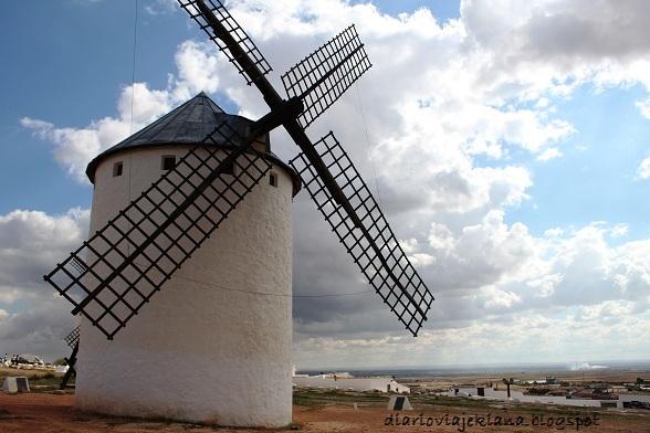 En busca de molinos por la Mancha... En busca de molinos por la Mancha...