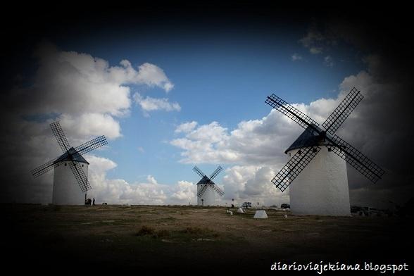 En busca de molinos por la Mancha... En busca de molinos por la Mancha...