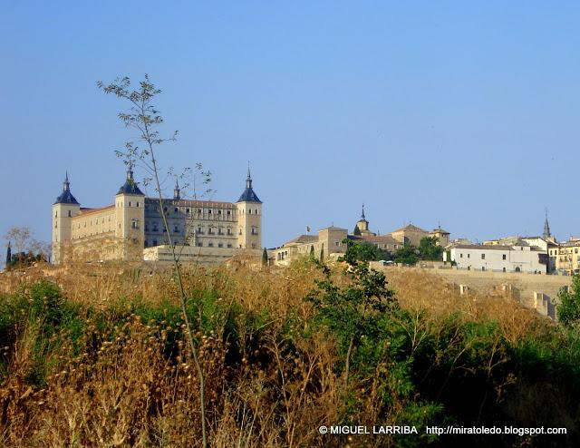 Fuertemente asentada Fuertemente asentada