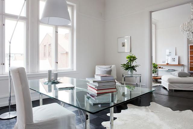 IMPECABLE SALON EN COLOR BLANCO IMPECABLE SALON EN COLOR BLANCO