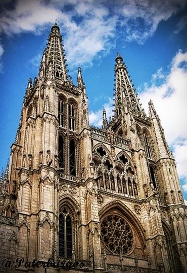 Catedral de Burgos, parada peregrina en el Camino de Santiago Catedral de Burgos, parada peregrina en el Camino de Santiago