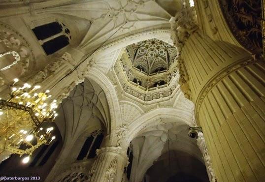 Catedral de Burgos, parada peregrina en el Camino de Santiago Catedral de Burgos, parada peregrina en el Camino de Santiago