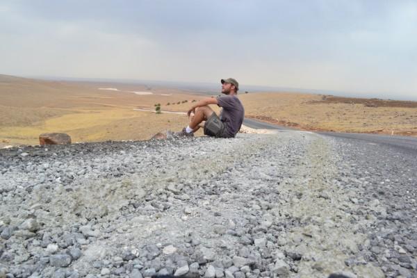 Entre el Tigris y el Éufrates: Mis primeros pasos en Medio Oriente Unos minutos de descanso en la subida a Gobekli Tepe