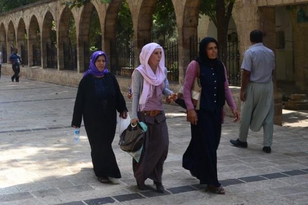 Entre el Tigris y el Éufrates: Mis primeros pasos en Medio Oriente Las mujeres de SanliUrfa