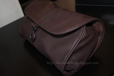 MI NECESER DE VIAJE. MI NECESER DE VIAJE.