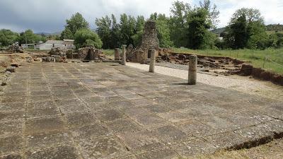 MARVÃO Y CASTELO DE VIDECastillo y fortificación de Marvã... MARVÃO Y CASTELO DE VIDECastillo y fortificación de Marvã...