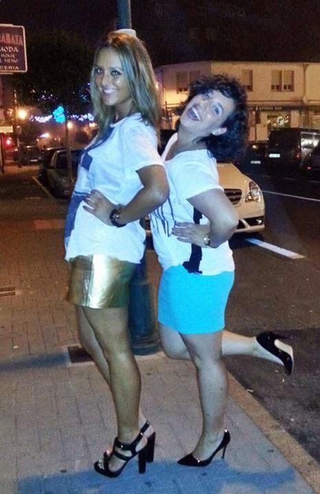 LA OPCIÓN DE LAS CAMISETAS BÁSICAS LA OPCIÓN DE LAS CAMISETAS BÁSICAS