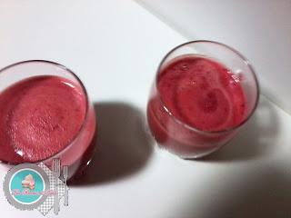 Refrescante zumo de cerezas con Sunny Delight. Refrescante zumo de cerezas con Sunny Delight.