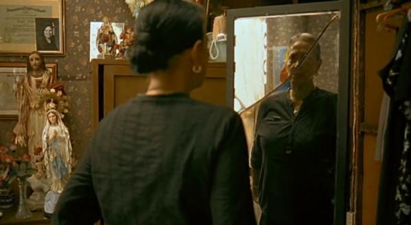vlcsnap-1610334 Serbis, de Brillante Mendoza (2008)