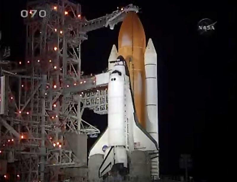 Endeavour despega y se dirige hacia la Estación Espacial Internacional