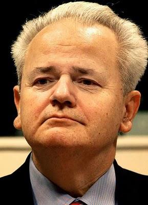 El Hitler de los Balcanes : SLOBODAN MILOSEVIC El Hitler de los Balcanes : SLOBODAN MILOSEVIC