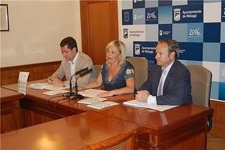 El COF de Málaga firma un convenio con el Ayuntamiento de Málaga El COF de Málaga firma un convenio con el Ayuntamiento de Málaga