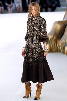 Chanel: Fall 2010 Couture Chanel: Fall 2010 Couture