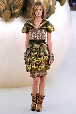 Chanel: Fall 2010 Couture Chanel: Fall 2010 Couture