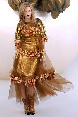 Chanel: Fall 2010 Couture Chanel: Fall 2010 Couture