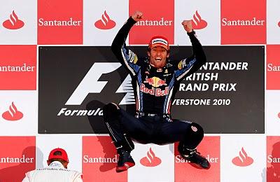 Webber se reivindica como número uno de Red Bull y Alonso se aleja del Mundial en Silverstone