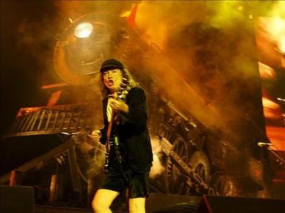 AC/DC: el rugido del rock (Bilbao,28/06/2010) AC/DC: el rugido del rock (Bilbao,28/06/2010)