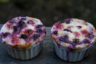 Frutas del bosque con crema al horno Frutas del bosque con crema al horno