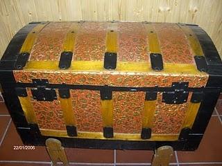 El baúl y el canapé de la abuela de Maite El baúl y el canapé de la abuela de Maite