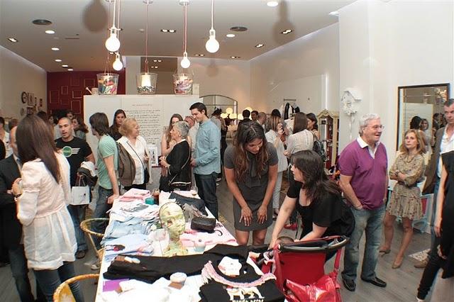 DOLORES PROMESAS ABRE NUEVA TIENDA. / DOLORES PROMESAS OPEN NEW SHOP. DOLORES PROMESAS ABRE NUEVA TIENDA. / DOLORES PROMESAS OPEN NEW SHOP.