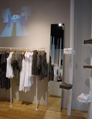 MADRID: COMPRAS POR CHUECA-GRAN VIA / MADRID: SHOPPING IN CHUECA-GRAN VIA MADRID: COMPRAS POR CHUECA-GRAN VIA / MADRID: SHOPPING IN CHUECA-GRAN VIA