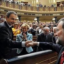 MIRANDO A OTRO LADO MIRANDO A OTRO LADO