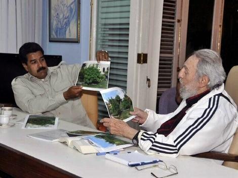 Nicolás Maduro pide instrucciones a su jefe Fidel