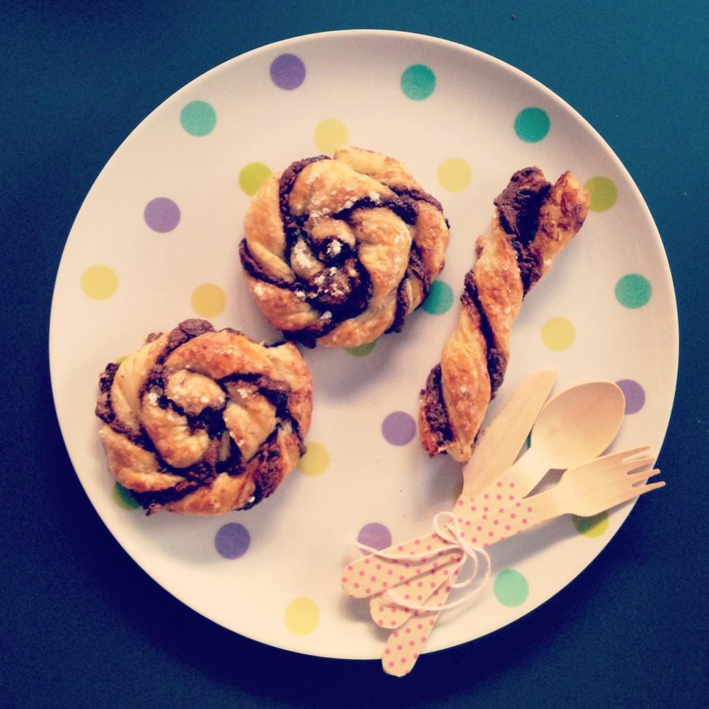 Una merienda rápida! Caracolas de hojaldre y Nutella ummmhhh… Caracolas-nutella