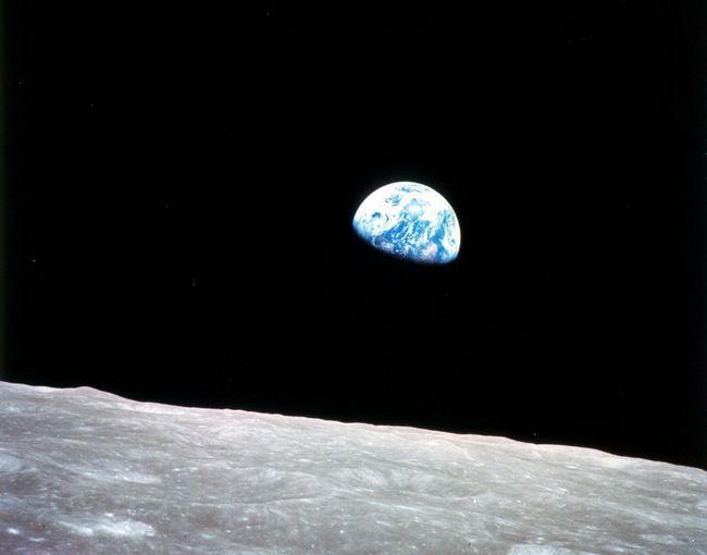 moon-earth-apollo-8