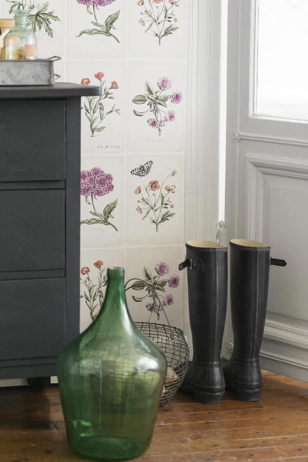 PAPEL PINTADO CON FLORES DE BOTANICA PAPEL PINTADO CON FLORES DE BOTANICA